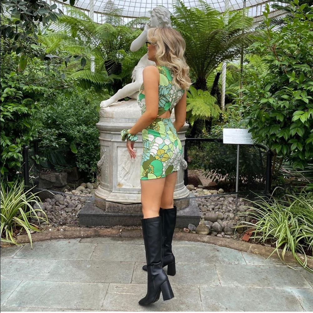 🍒HP🍒 𝗡𝗪𝗧 𝗭𝗮𝗿𝗮 • Printed Dress - Picture 13 of 16
